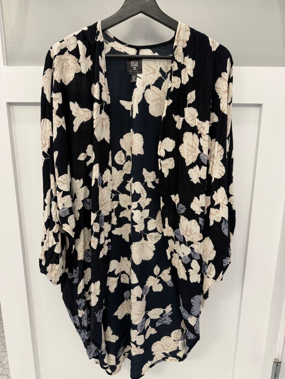 Billabong Black Floral Open-Front Tunic/ Kimono with neutral Blooms